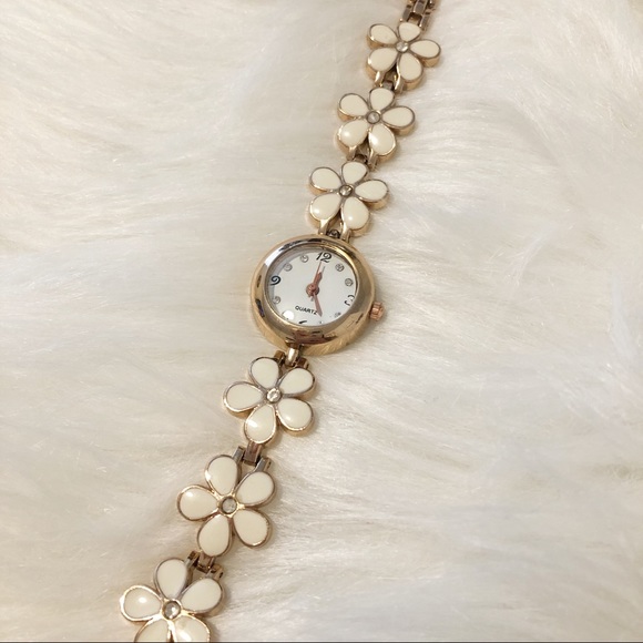 Accessories - LAST CHANCE • flower watch